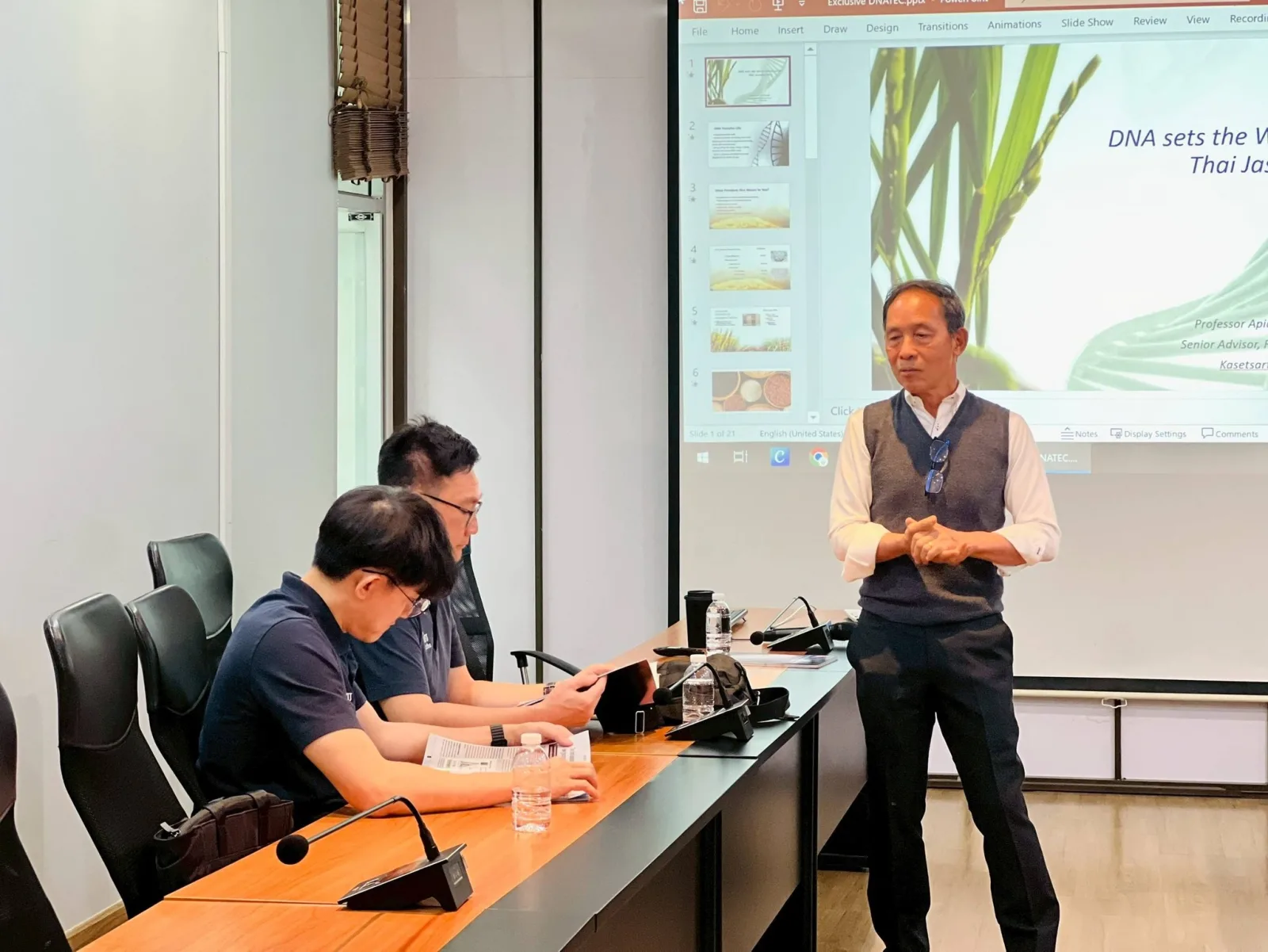 On 6 May 2026, Prof. Dr. Apichart Vanavichit, Senior Advisor to the Rice Science Center, welcomed a group participating in a visit and research ne…