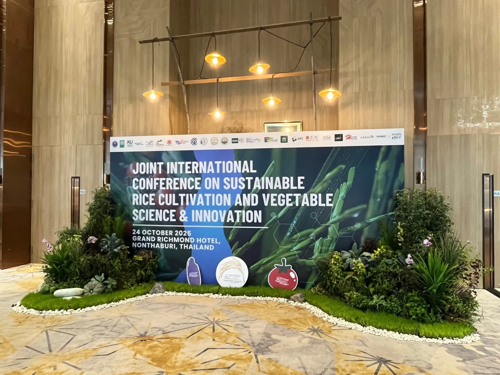 The conference has started 🌾🥦