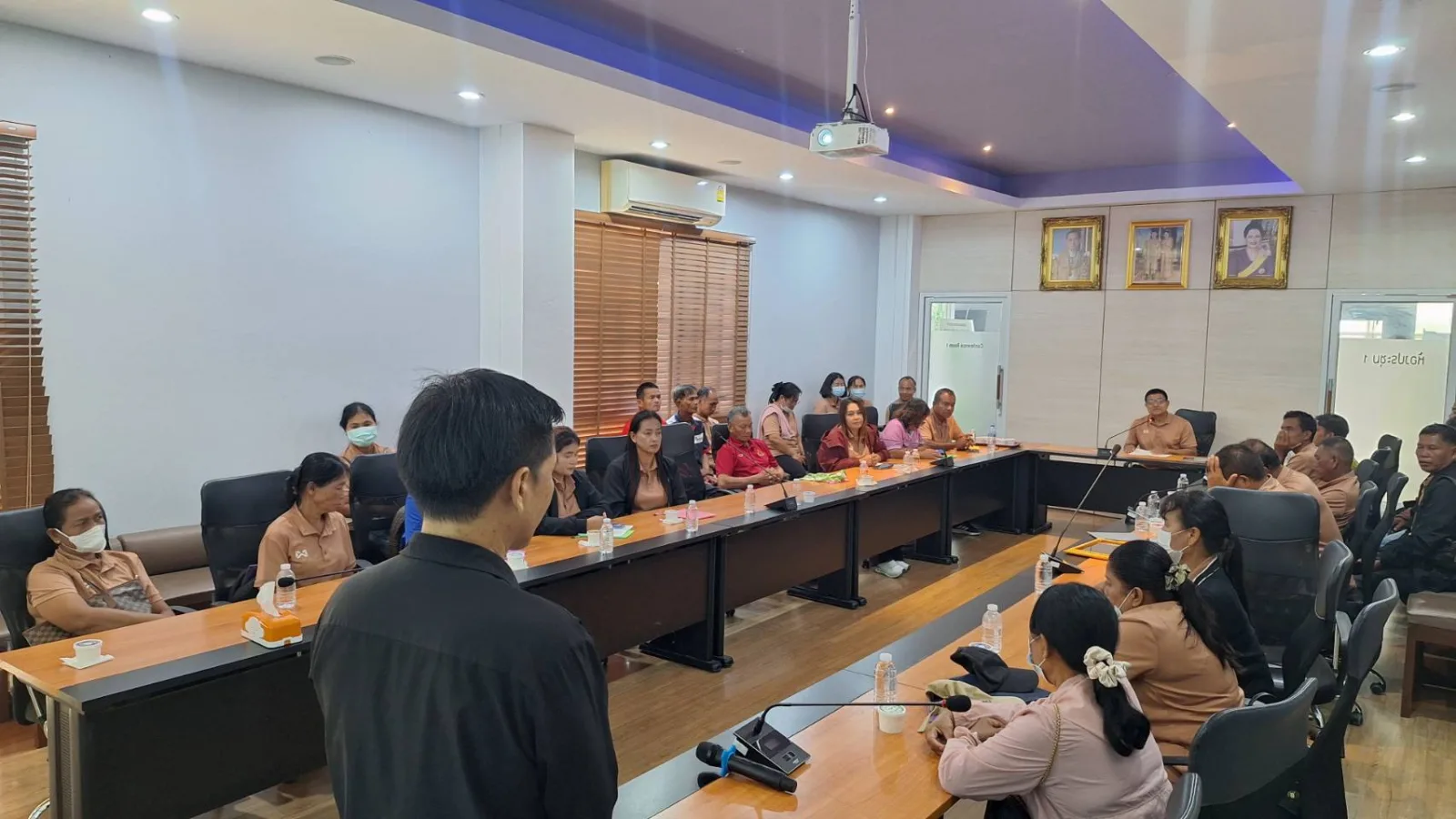 ศูนย์วิทยาศาสตร์ข้าว มหาวิทยาลัยเกษตรศาสตร์ วิทยาเขตกำแพงแสน ต้อนรับคณะศึกษาดูงานจากจังหวัดสุรินทร์ เรียนรู้เทคโนโลยีการพัฒนาพันธุ์ข้าวและน…